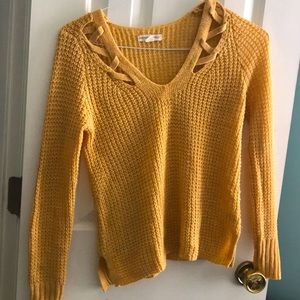 Light yellow sweater
